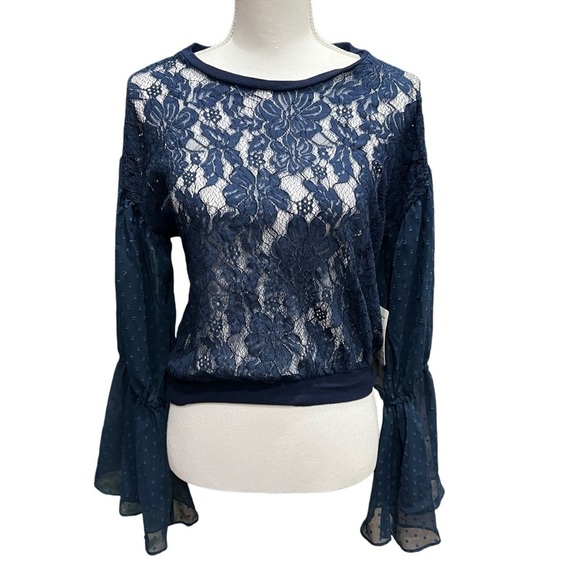 Free People Navy Something Like Love Lace Bell Sleeve Blouse Women’s XS NWT - Picture 1 of 13